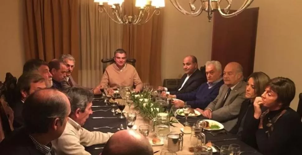 APORTE ESTATAL. Juan Manzur anunció el apoyo del gobierno al encuentro. centro azucarero argentino
