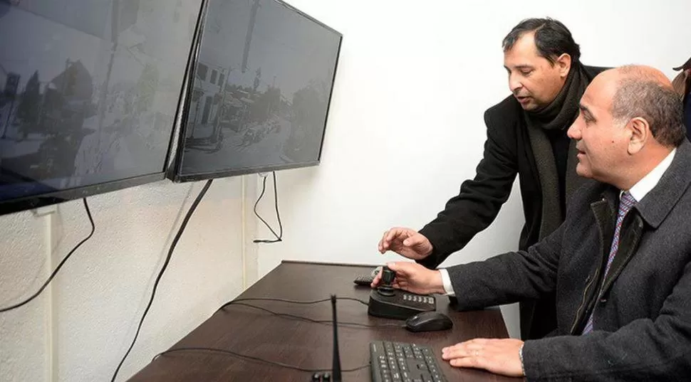 SEGURIDAD. Manzur habilitó ayer un centro de monitoreo en Alderetes. Secretaría de Estado de Comunicación Pública 