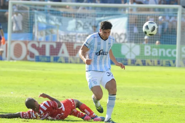 Andrés Lamas será titular mañana en el clásico con San Martín