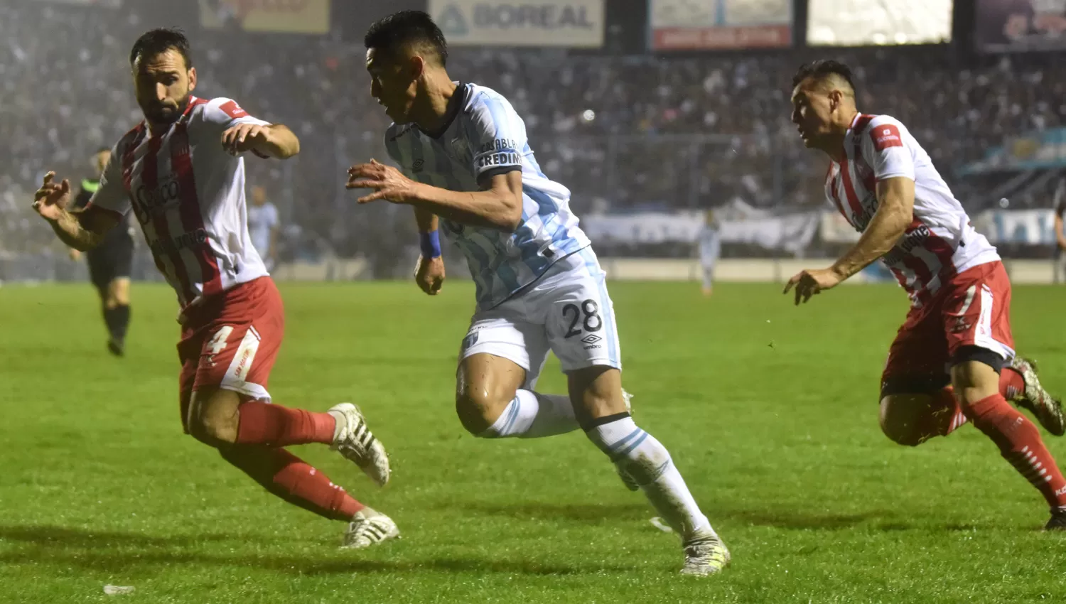 EL DESQUITE. Albín y Cuello serán protagonistas del partido de esta tarde.