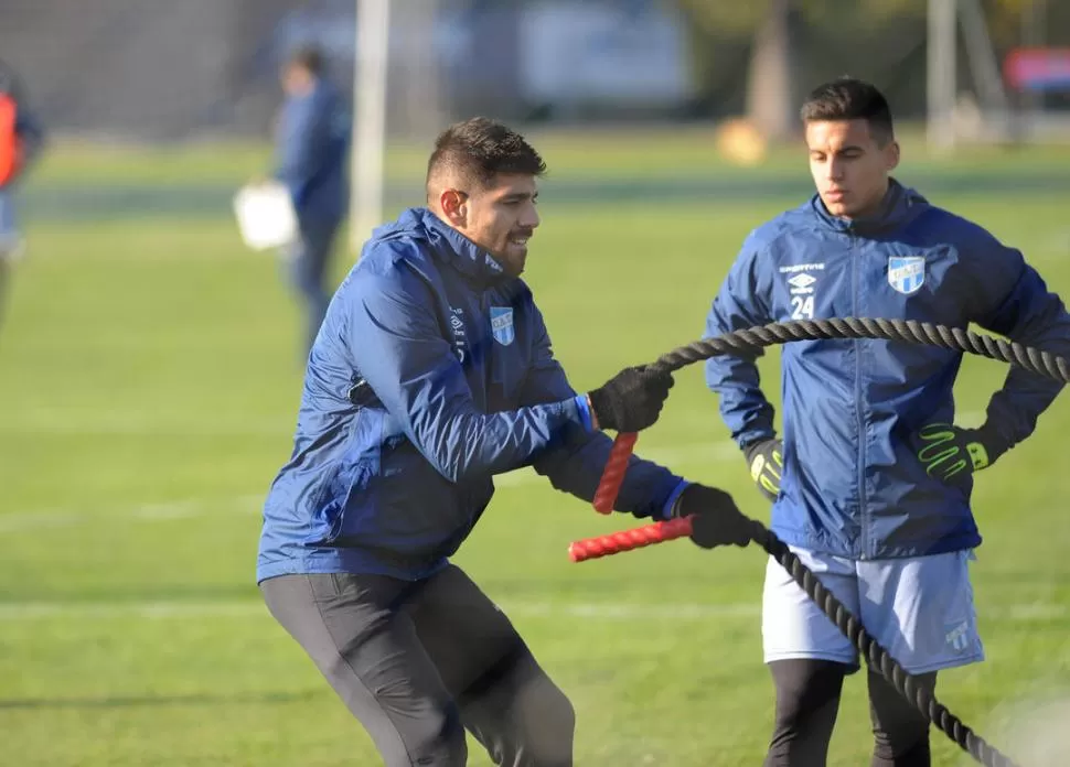 A FONDO. Con 26 años sobre sus espaldas y experiencias de riesgo que otros futbolistas si soñaron en pesadillas, Díaz priorizó lo deportivo: “por eso sigo en Atlético”. la gaceta / Foto de hector peralta