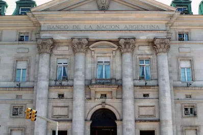 Los bancos suben un 20% las comisiones