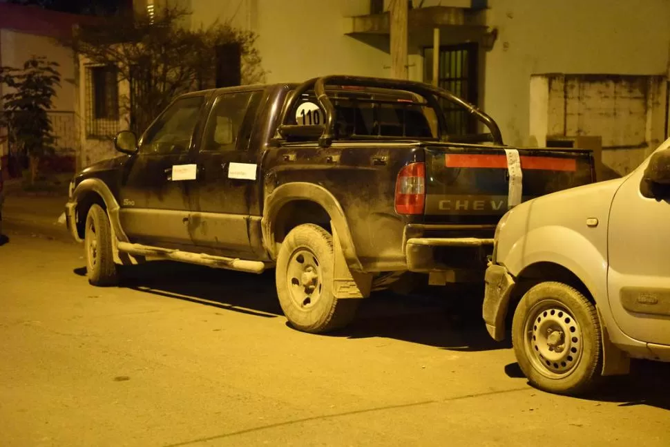 PERICIAS. La camioneta en la que se habría trasladado el cuerpo. la gaceta / foto de josé nuno