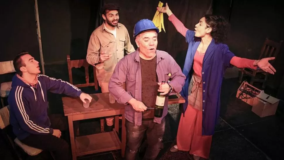 -EL GUISO CALIENTE.-