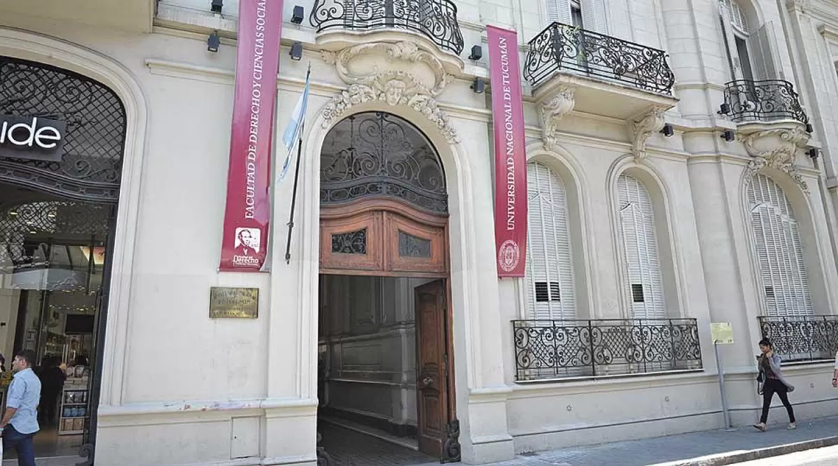 FACULTAD DE DERECHO Y CIENCIAS SOCIALES, UNT.