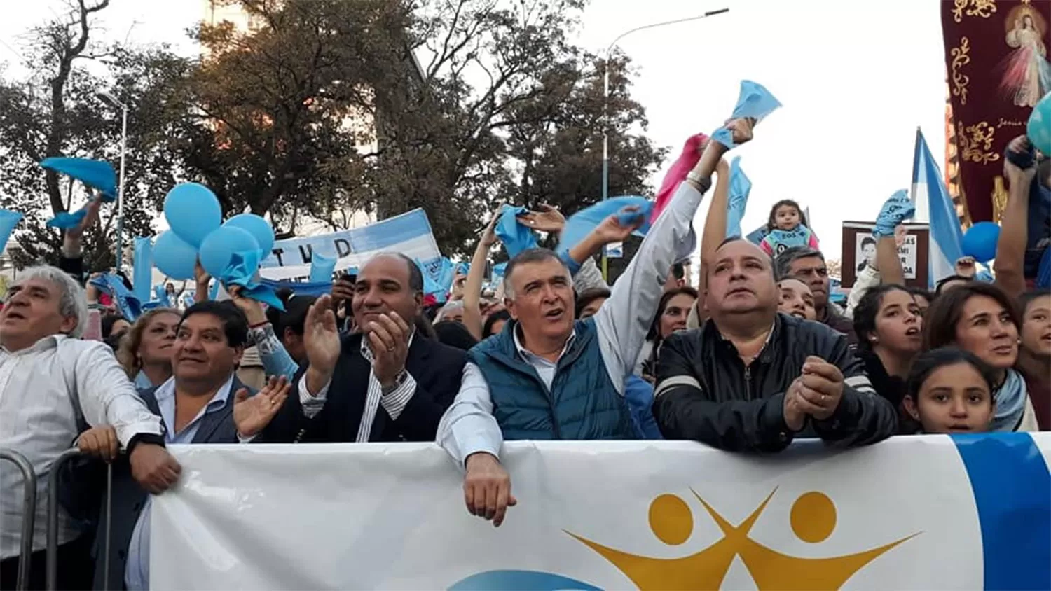 EN CONTRA DEL ABORTO. Jaldo destacó, además, la movilización que se realizó ayer.