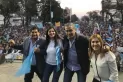 Una consigna los unió en la marcha, la política los distanció en la calle