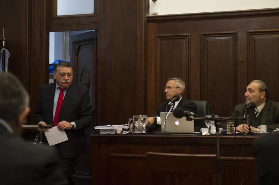 EN LA SALA. “En el análisis de la causa, se toma en cuenta el único dato positivo, que es la primera autopsia”, expresó Barrionuevo. la gaceta / foto de jorge olmos sgrosso 