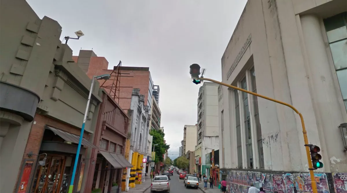 “Me pegaron con una pistola en la cabeza y me tiraron a la vereda para quitarme la cartera