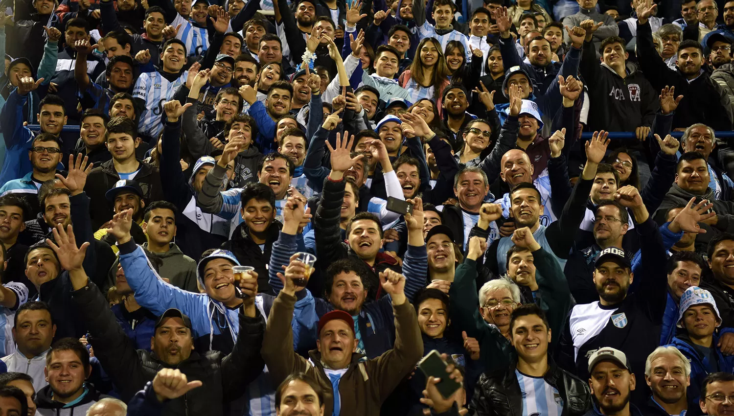 Los hinchas de Atlético desbordaron las tribunas del estadio