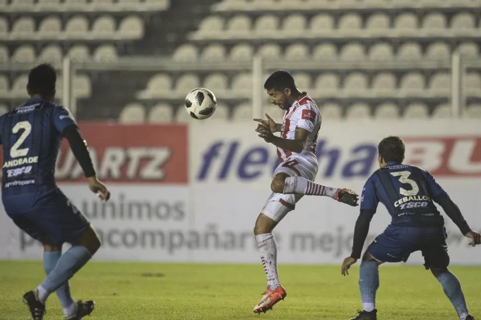 CONOCIMIENTO. Matías García es uno de los jugadores con más tiempo en La Ciudadela y una pieza clave en el equipo. foto de Matias Gabriel Napoli Escalero