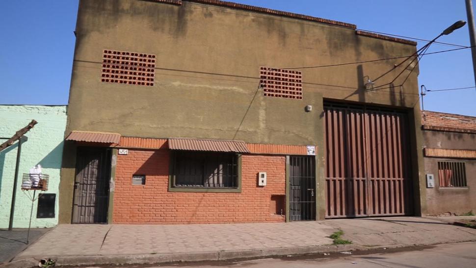 DEPÓSITO. Marán habría guardado máquinas y materiales en la calle Pedro León Gallo al 400. Según Flores, aquí se trajeron diversos archivos y carpetas. 