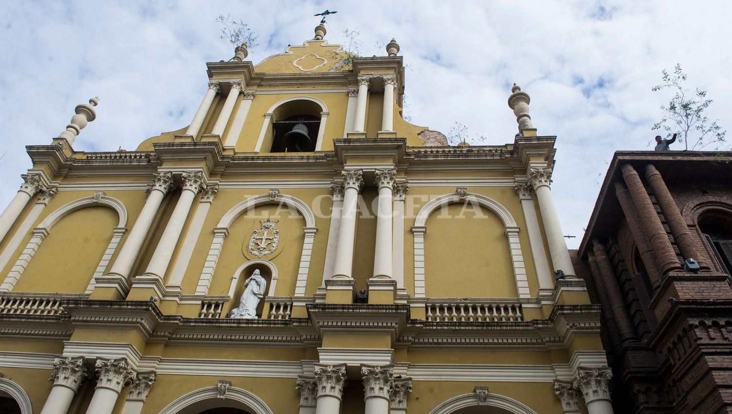 IGLESIA SAN FRANCISCO. La fachada de la iglesia.