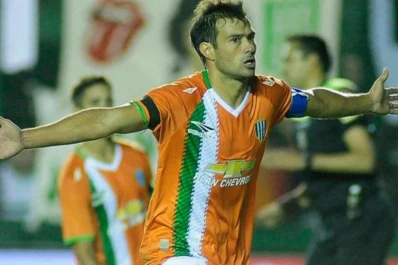 Defensa-Banfield juegan el primer partido del cruce de octavos de final