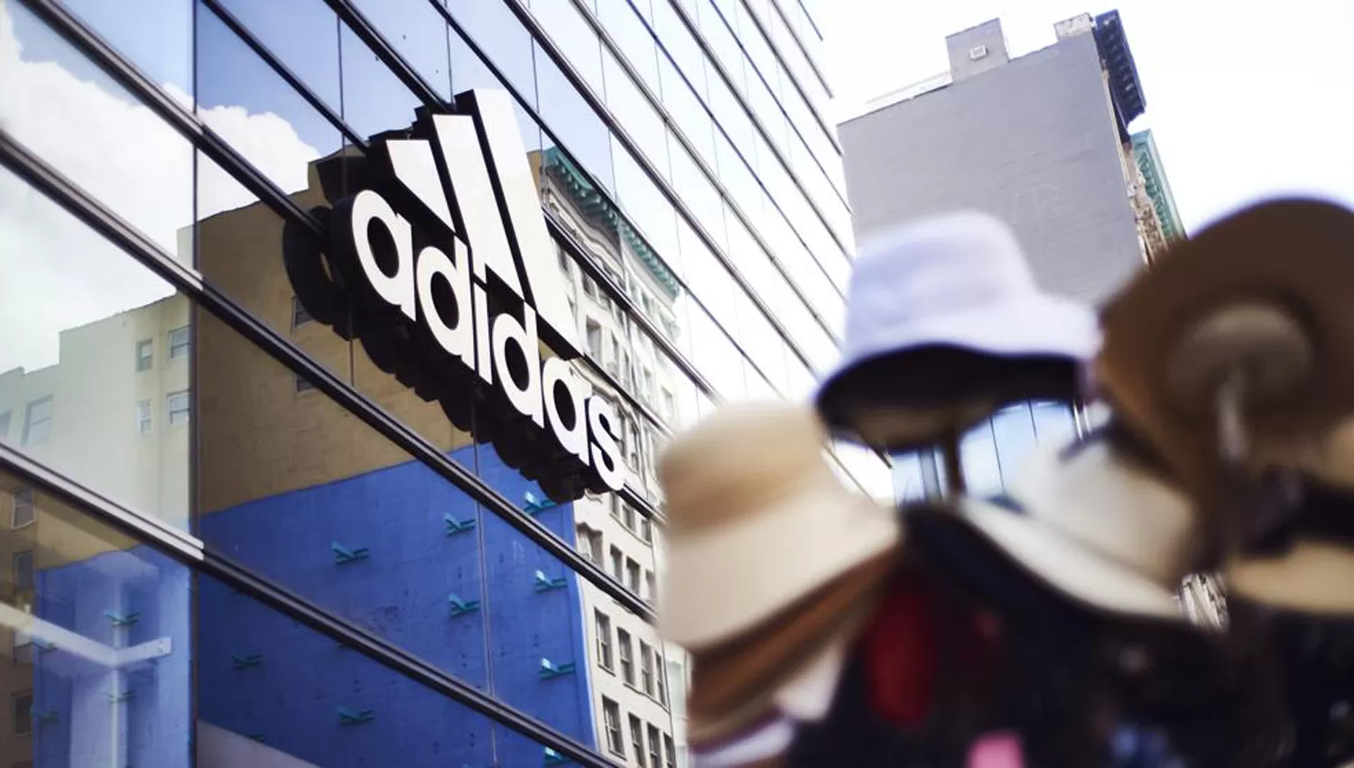 EMPRESA ADIDAS EN NUEVA YORK