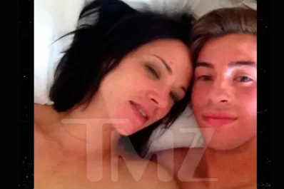 Fotos con un menor comprometerían a la líder del movimiento #MeToo