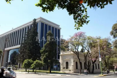 Los legisladores tucumanos son los más caros del país: cada uno cuesta $54 millones por año