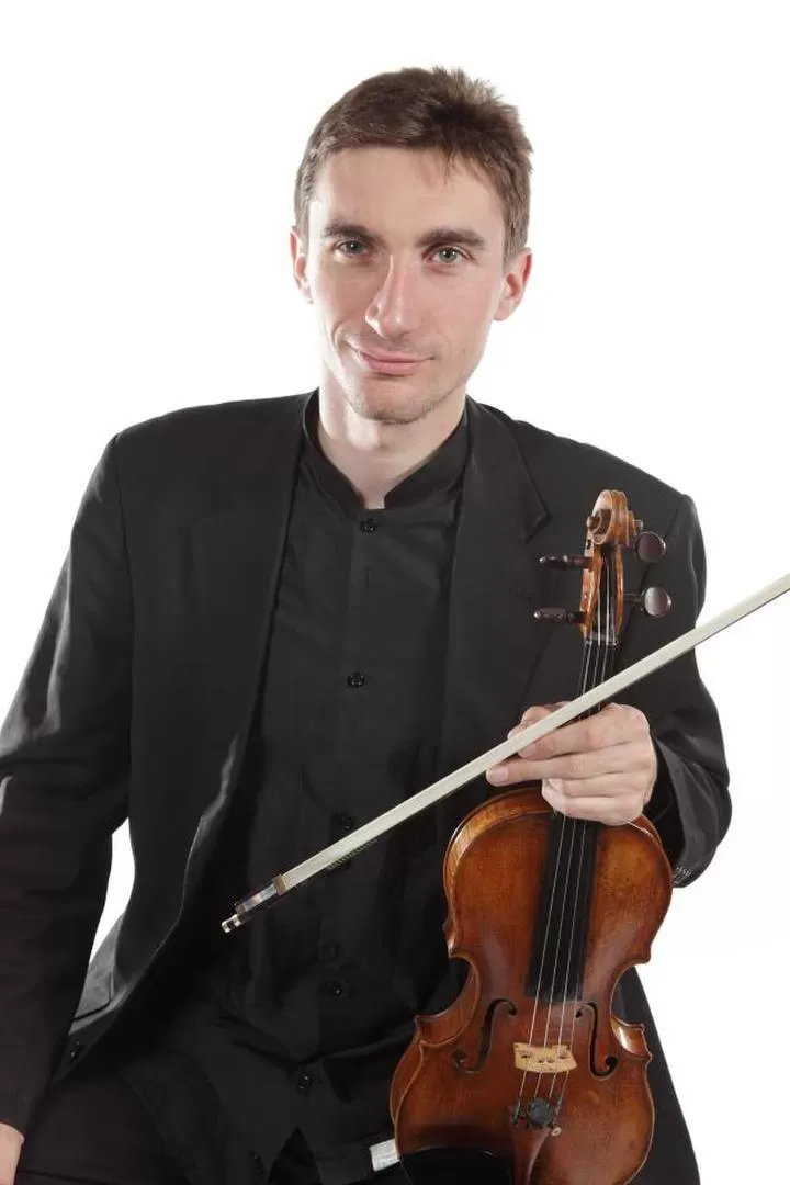 CON SUS ARMAS. El virtuoso francés Barli toca con la Sinfónica. 