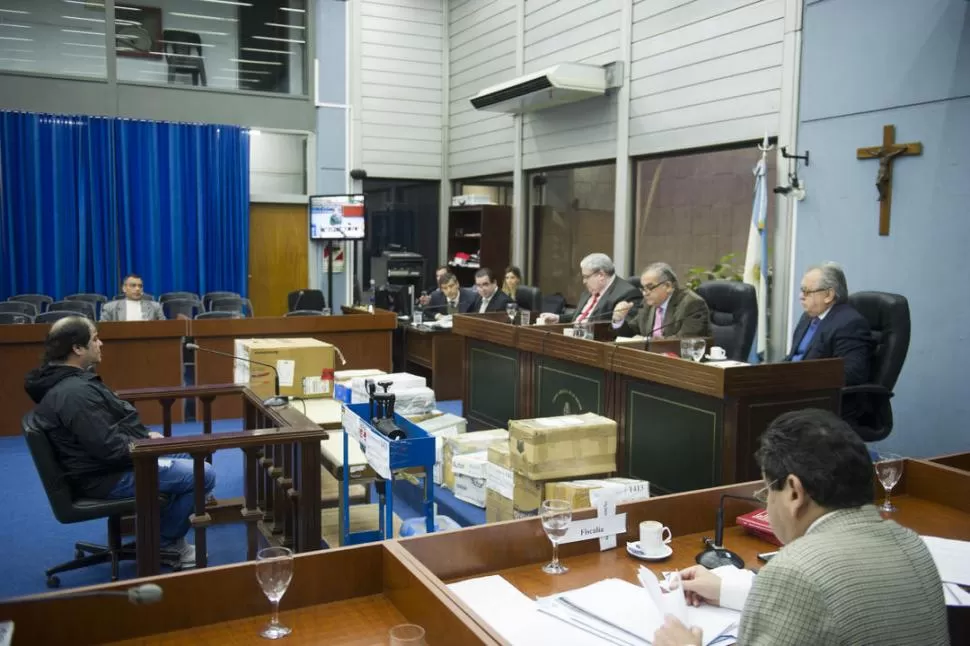 FRENTE AL TRIBUNAL. Pedro Marchisio afirmó que se distanció de sus hermanos luego de los allanamientos. la gaceta / FOTO DE JORGE OLMOS SGROSSO