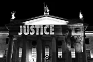 El Papa llega a Irlanda y crece la presión para que la Iglesia tome medidas contra la pedofilia