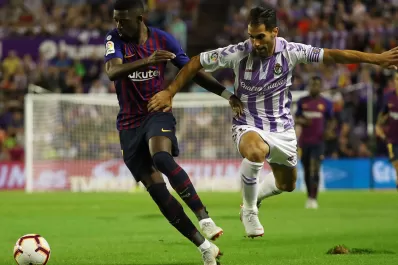 Barcelona terminó derrotando a Valladolid en un final de alto suspenso