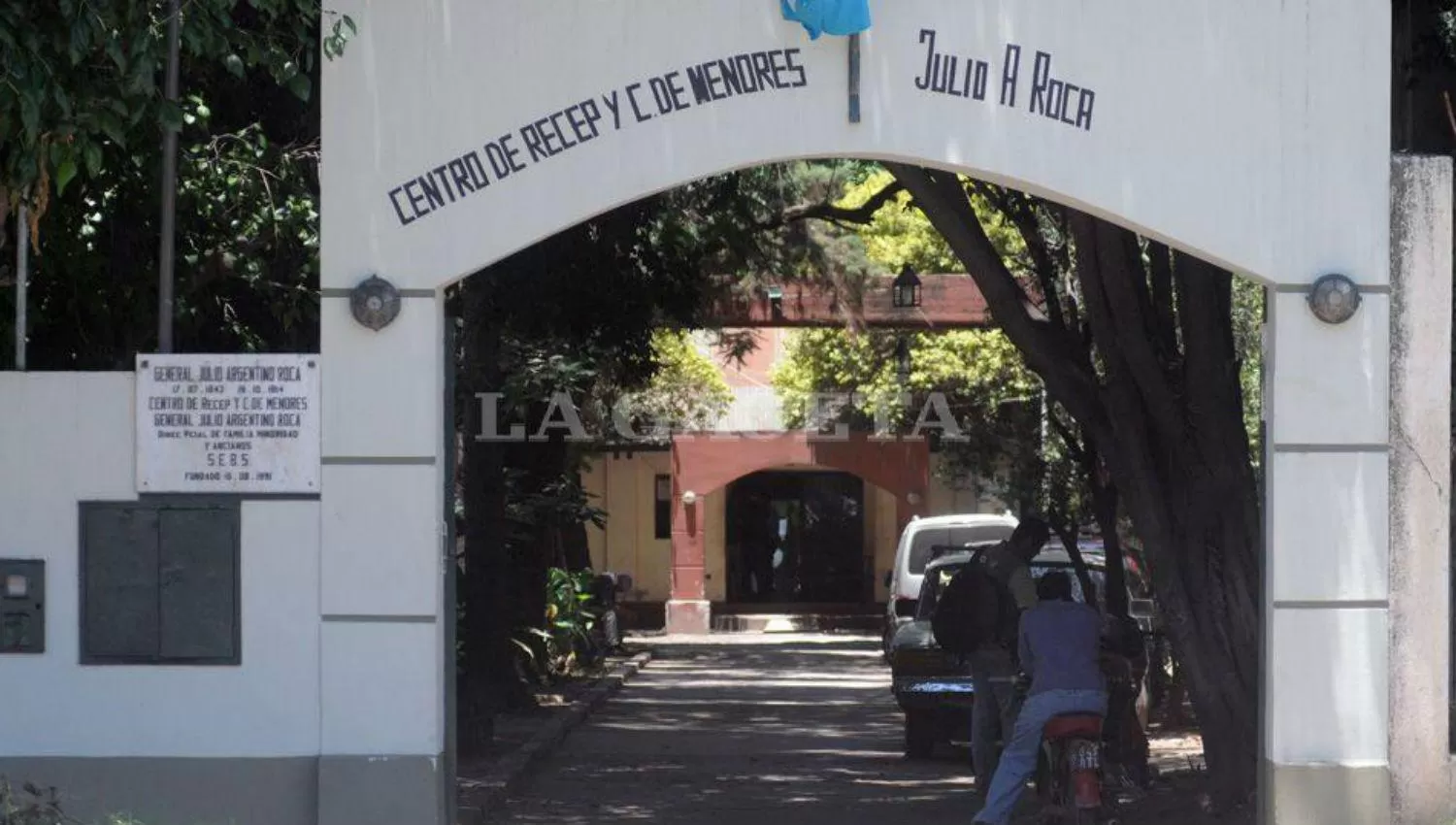 Cuatro adolescentes se fugaron del Instituto Roca