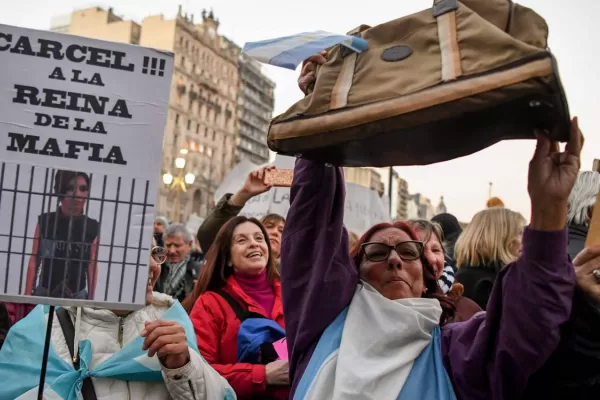 Desde Justicia Legítima niegan haber recibido dinero de la corrupción K