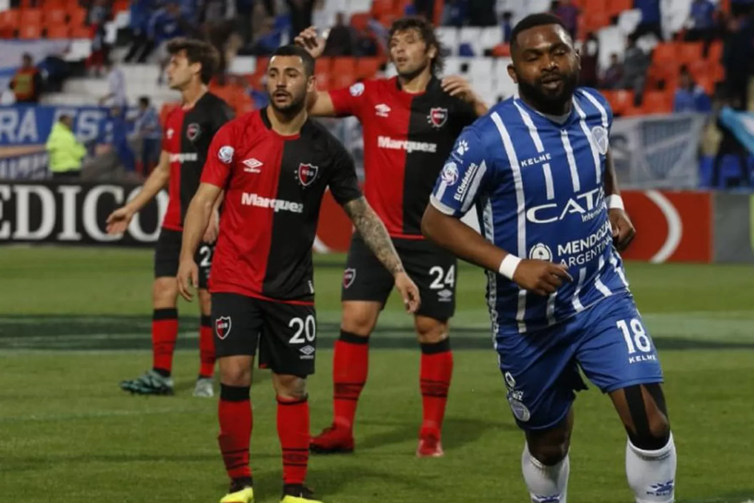 IMPARABLE. El Morro García volvió a marcar para Godoy Cruz.