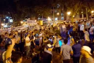 Con un banderazo, los hinchas de Atlético coparon el centro de Medellín