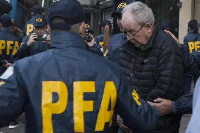 Las coimas se habrían repartido entre De Vido, empresarios, gobernadores e intendentes