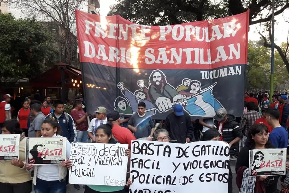 MARCHA CONTRA LA VIOLENCIA POLICIAL