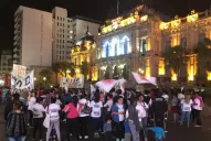 Tucumanos se concentraron en la Plaza Independencia para protestar en contra de Macri 