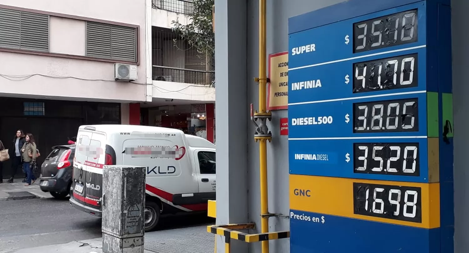 AUMENTO DE COMBUSTIBLES. Volvieron a subir los precios, esta vez, un 1,95%. 