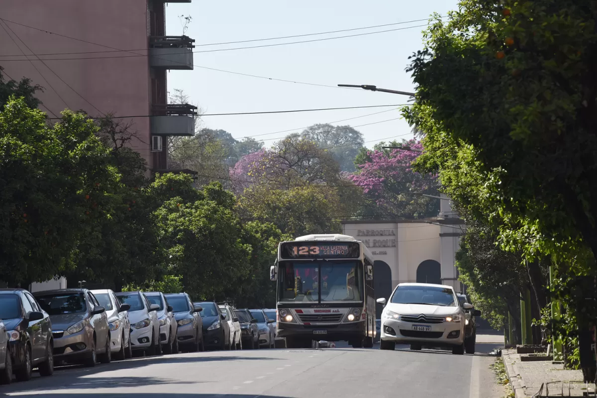 Buscan aligerar el tránsito en el centro con carriles exclusivos para ómnibus