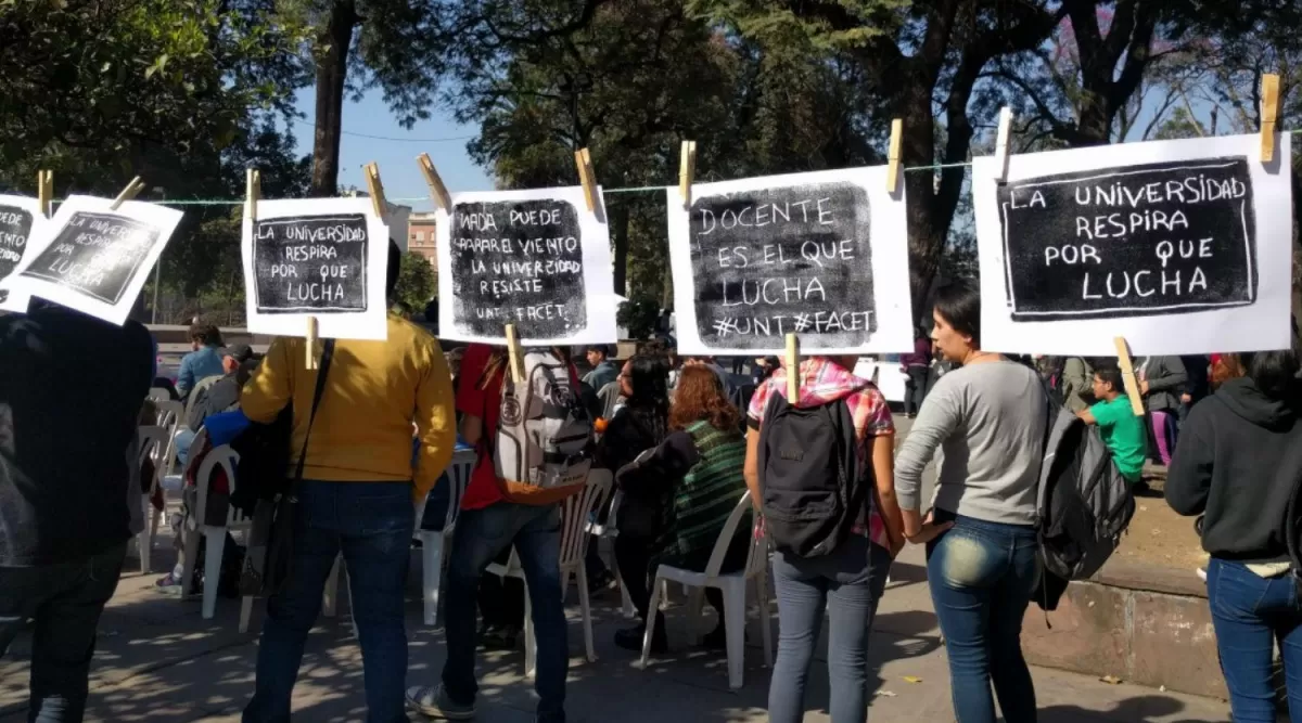 El paro de docentes universitarios no dará lugar a descuentos