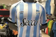 Qué se dijo en las redes sobre la nueva camiseta de Atlético y a cuánto se vende