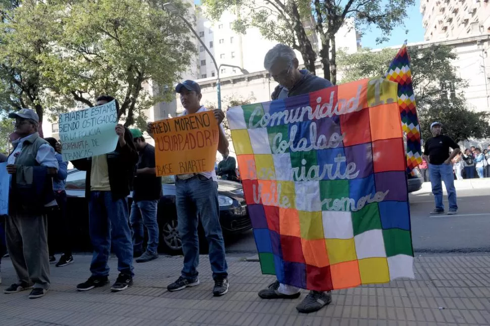 PROBLEMA GENERALIZADO. Los conflictos por tierras afectan a las comunidades indígenas, que se dicen hostigadas por los terratenientes y por la policía.  la gaceta / foto de franco vera