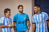 Camiseta, logo y equipo nuevo para el viernes