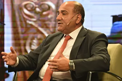 Manzur insta a diputados y a senadores tucumanos a rechazar los ajustes