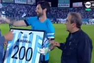 Reconocimiento: Lucchetti llegó a los 200 partidos con Atlético y fue aplaudido por todo el Monumental