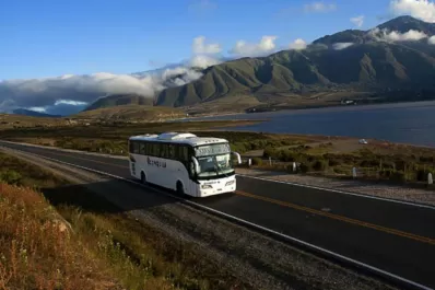 Como mínimo, el boleto del transporte en el área metropolitana subirá $ 3 desde mañana