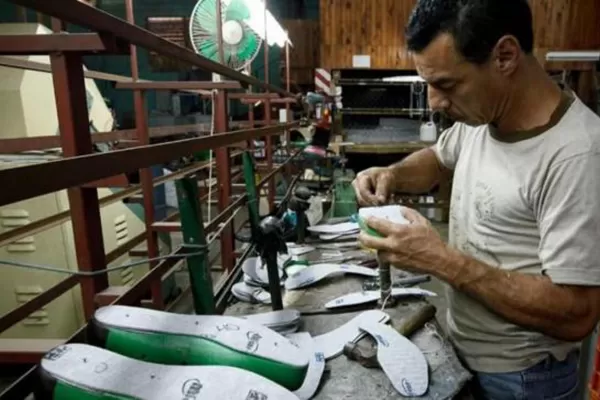 La producción de las PyME industriales cayó el 10,3% en abril