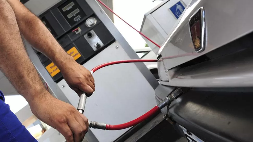 Se pasaron al GNC 1.000 autos en dos meses