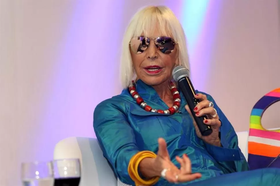 UNA REFLEXIÓN SIN QUEJAS NI PESARES. Minujín sostiene en sus diarios íntimos que es “consciente de que sufrir es una condición natural y debemos aceptarla como tributo por lo que vivimos”. 