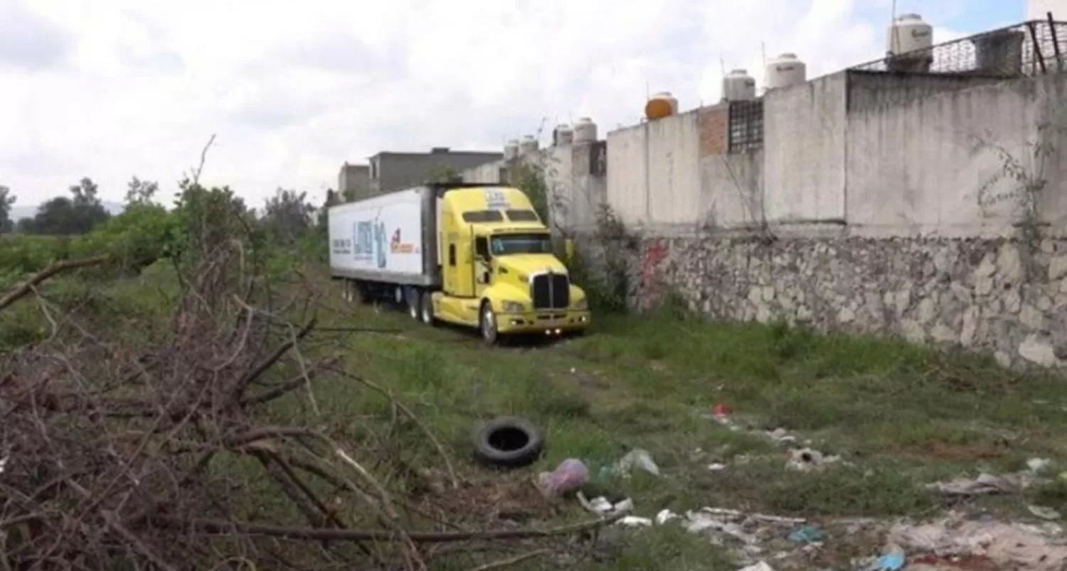 CONTENEDOR. Dentro de un contenedor encontraron 100 cadáveres sin identificación