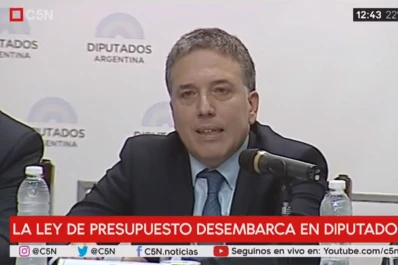 Dujovne presentó el Presupuesto 2019: caída del PBI, baja de inflación y dólar promedio por encima de $ 40