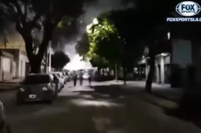 Video: impactante recibimiento para los jugadores de Atlético en los alrededores del Monumental