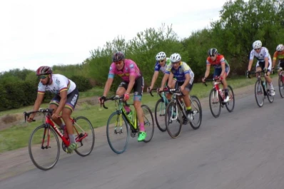 Los pedalistas se unieron para ayudar