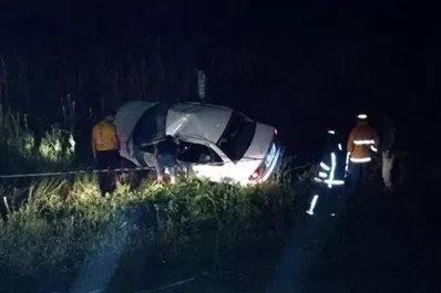 Le hicieron dedo, los levantó, lo asaltaron y chocaron