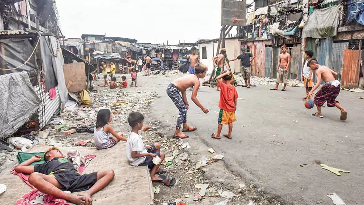 POBREZA EN EL MUNDO. Unos 662 millones de menores de edad son pobres.